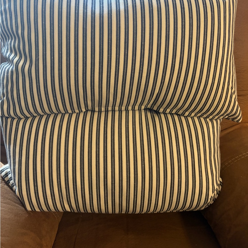 Striped Accent Pillows - Family & Blessed - Picture 4 of 6